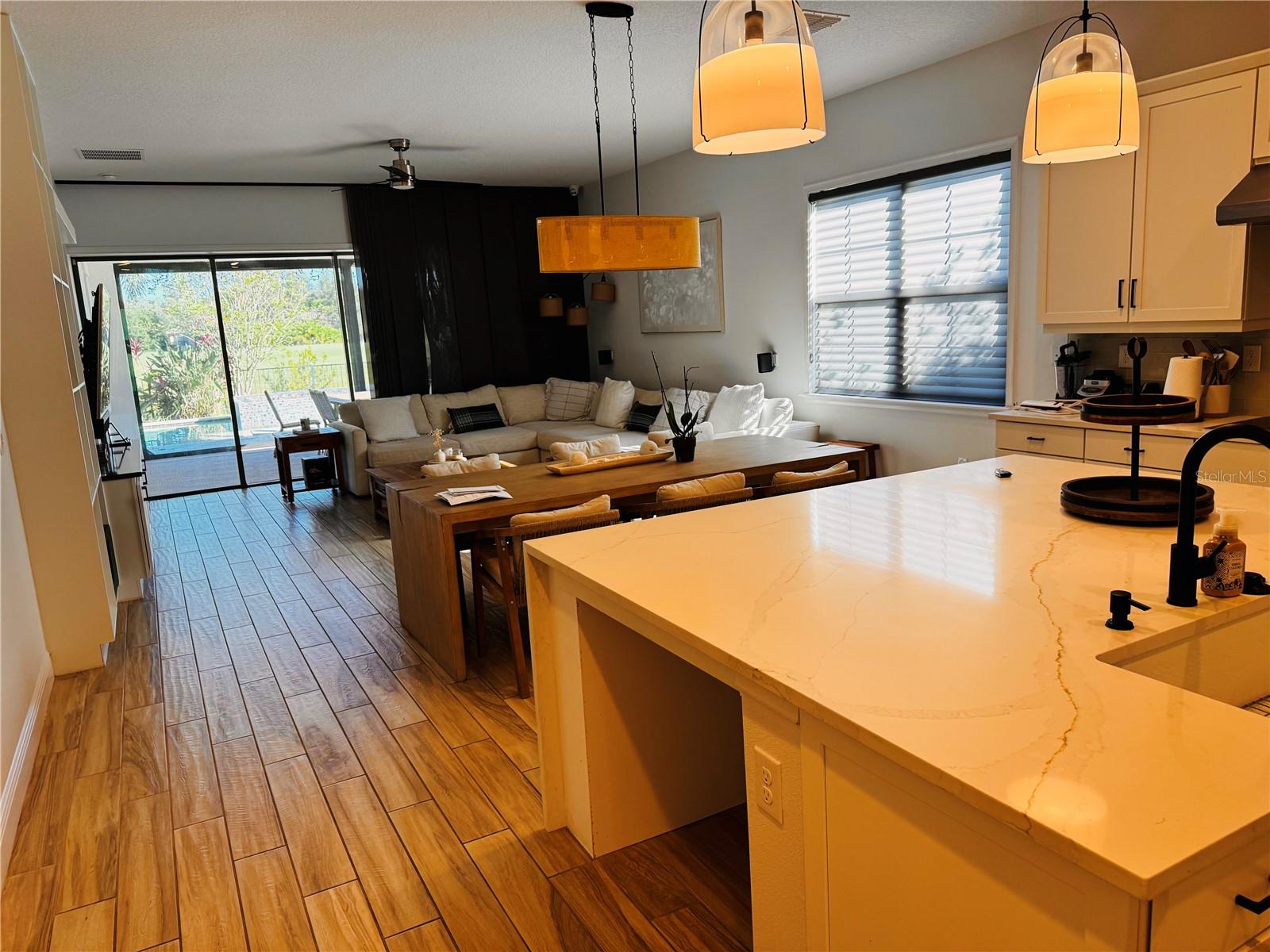 EAGLE CRK VILLAGE L PH 3A - Residential Lease