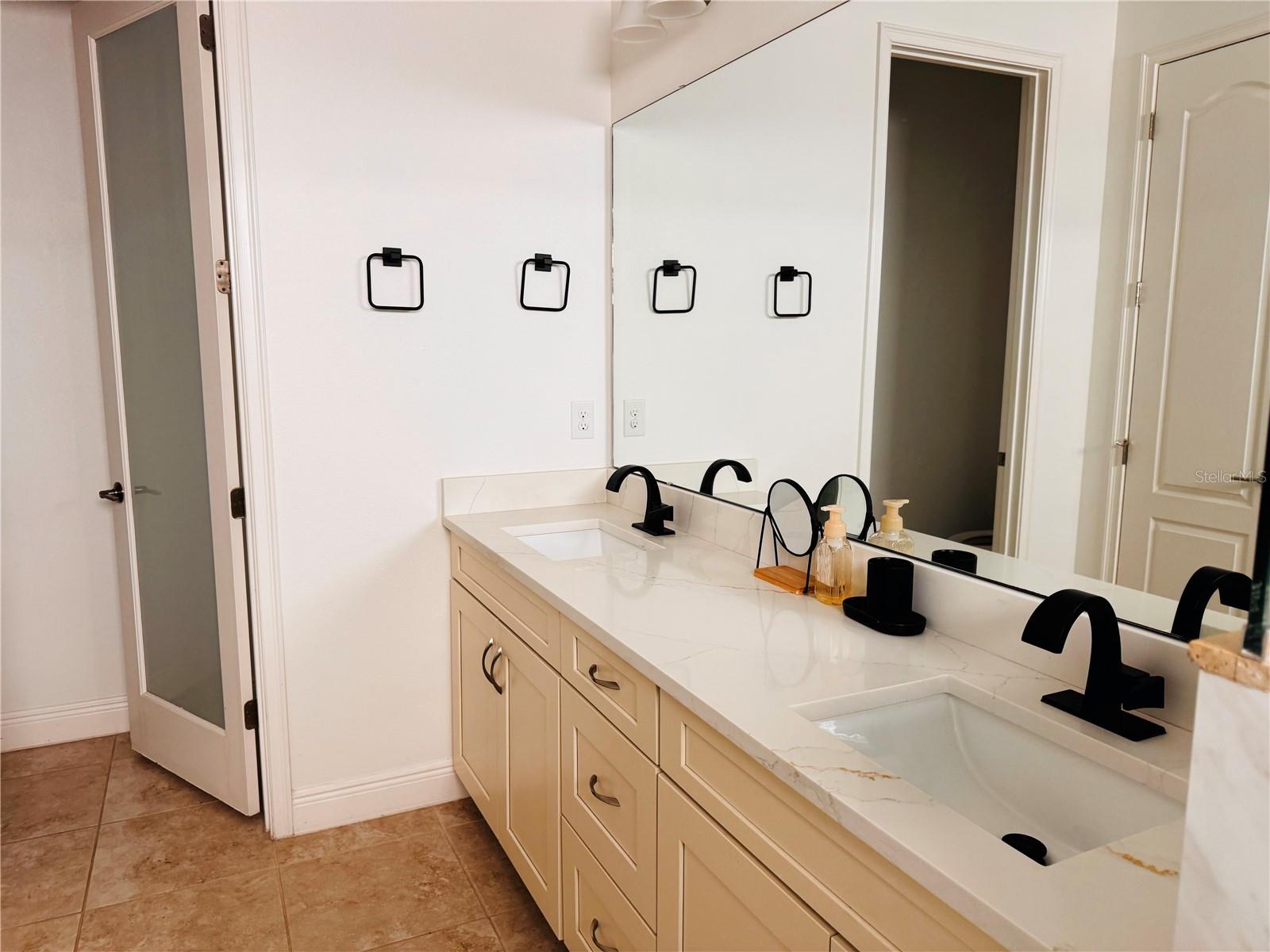 EAGLE CRK VILLAGE L PH 3A - Residential Lease