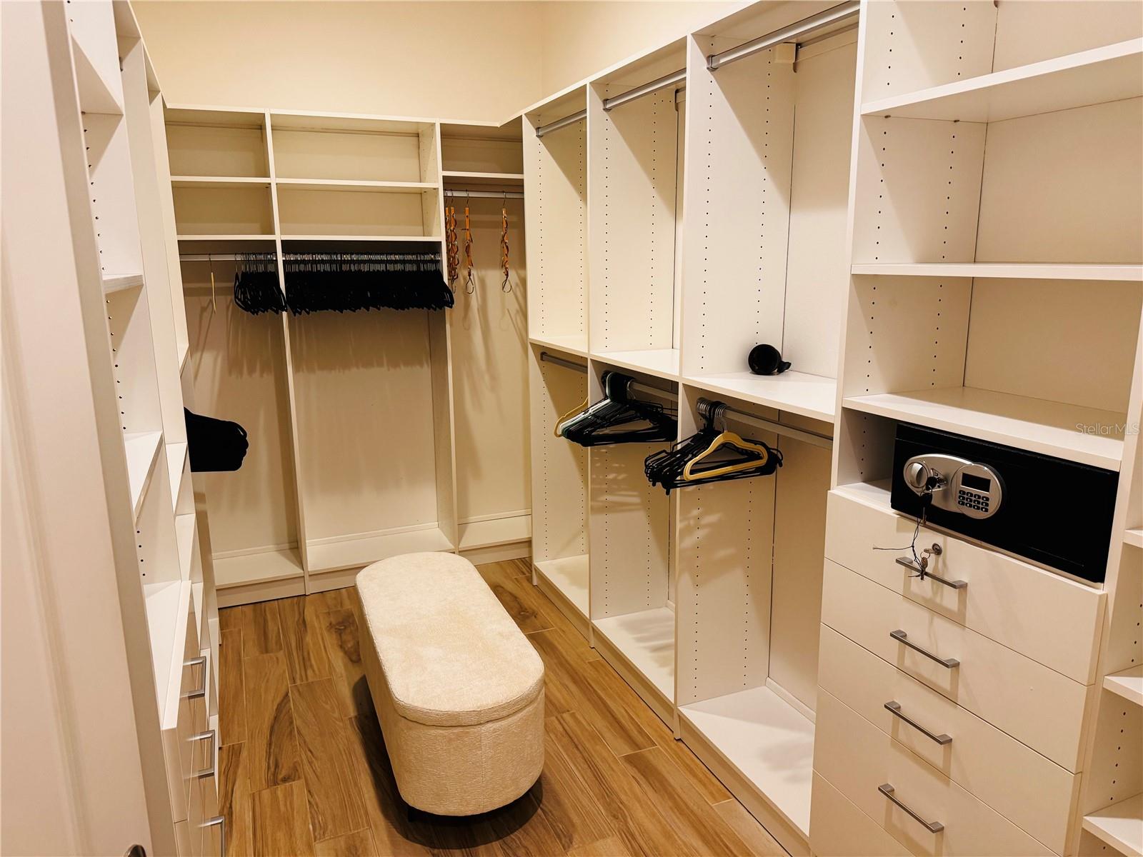 EAGLE CRK VILLAGE L PH 3A - Residential Lease