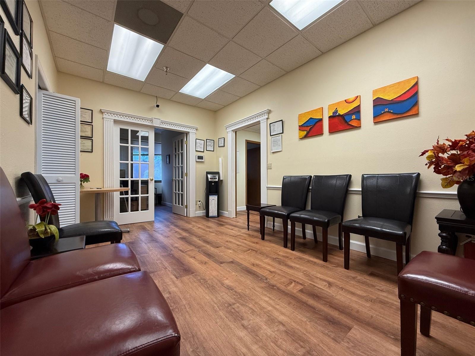 WALLACE AVE - Commercial Lease