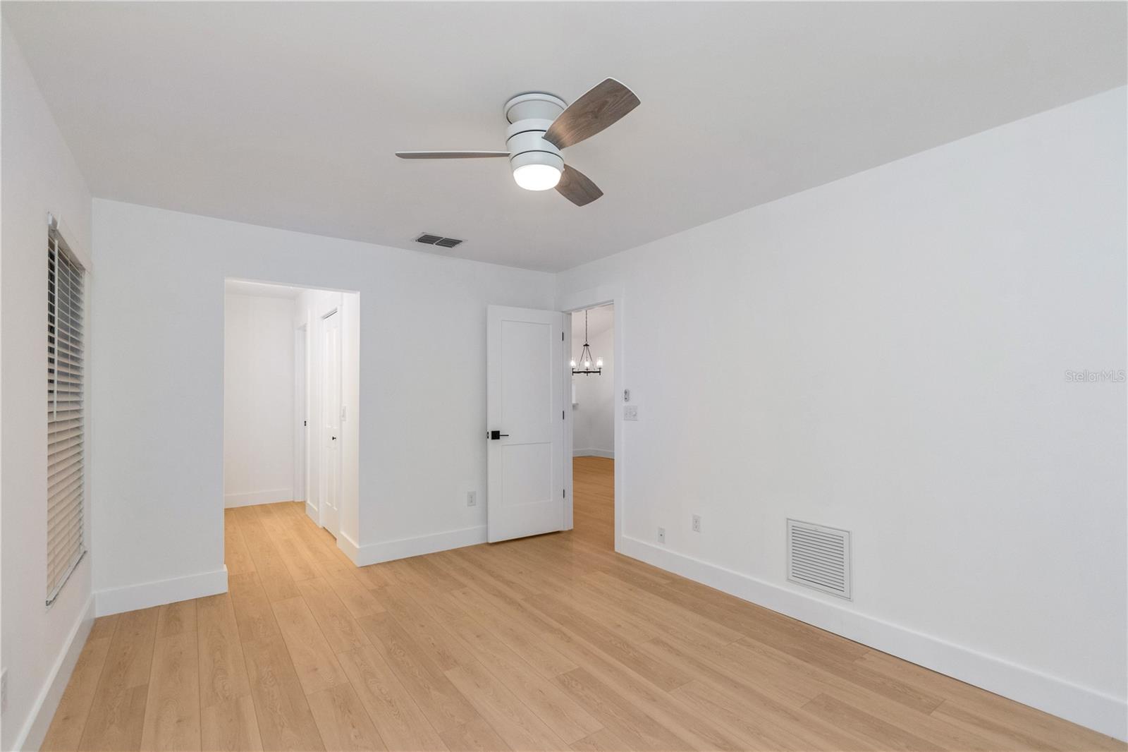 BAY TOWNE - Residential Lease