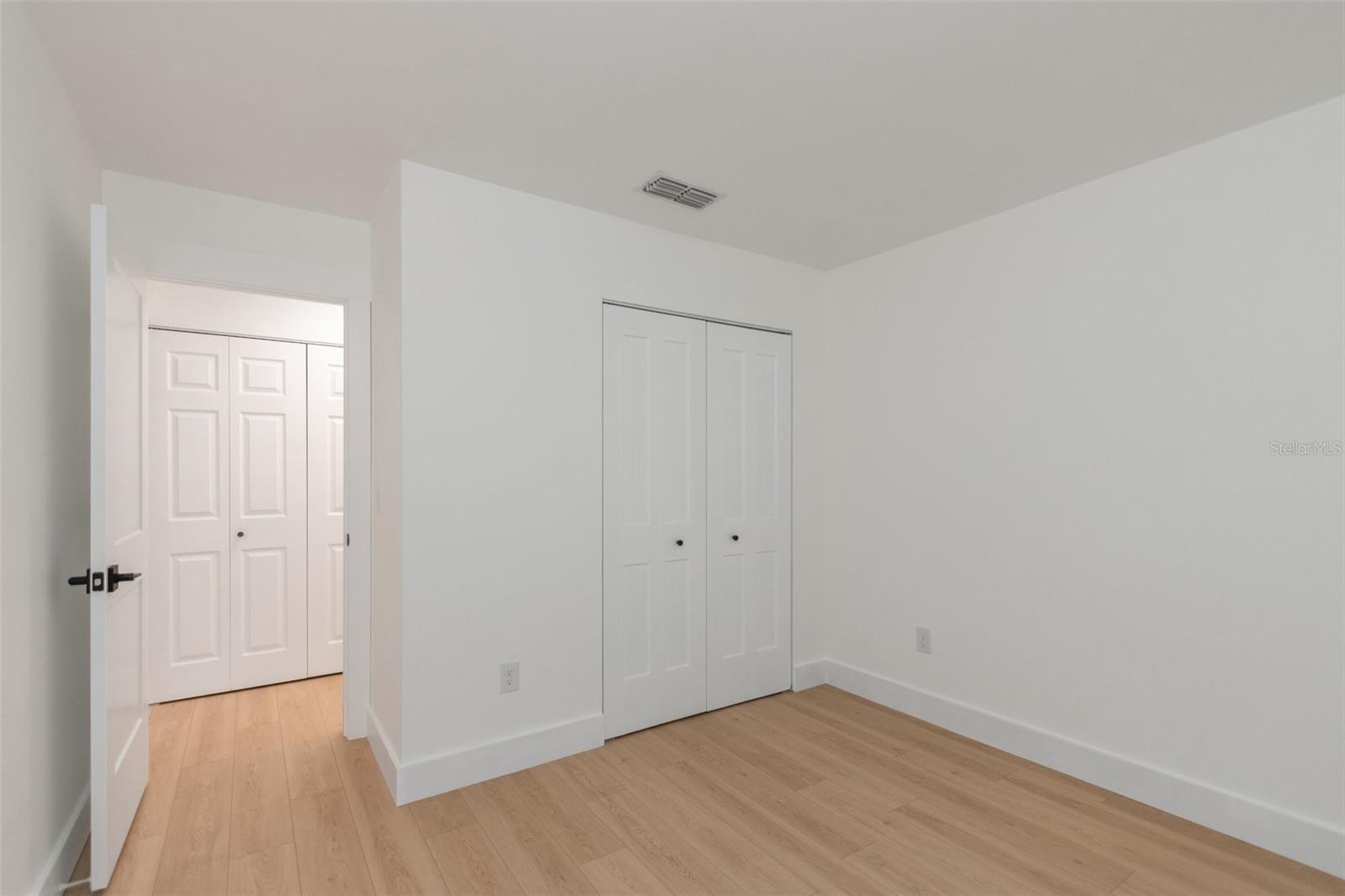 BAY TOWNE - Residential Lease