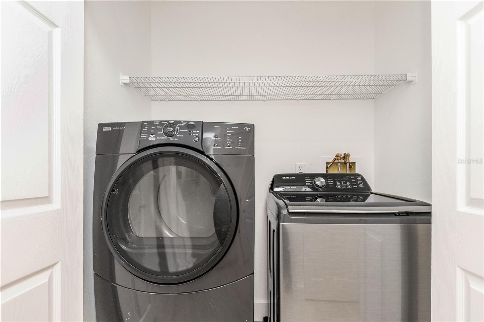 BAY TOWNE - Residential Lease