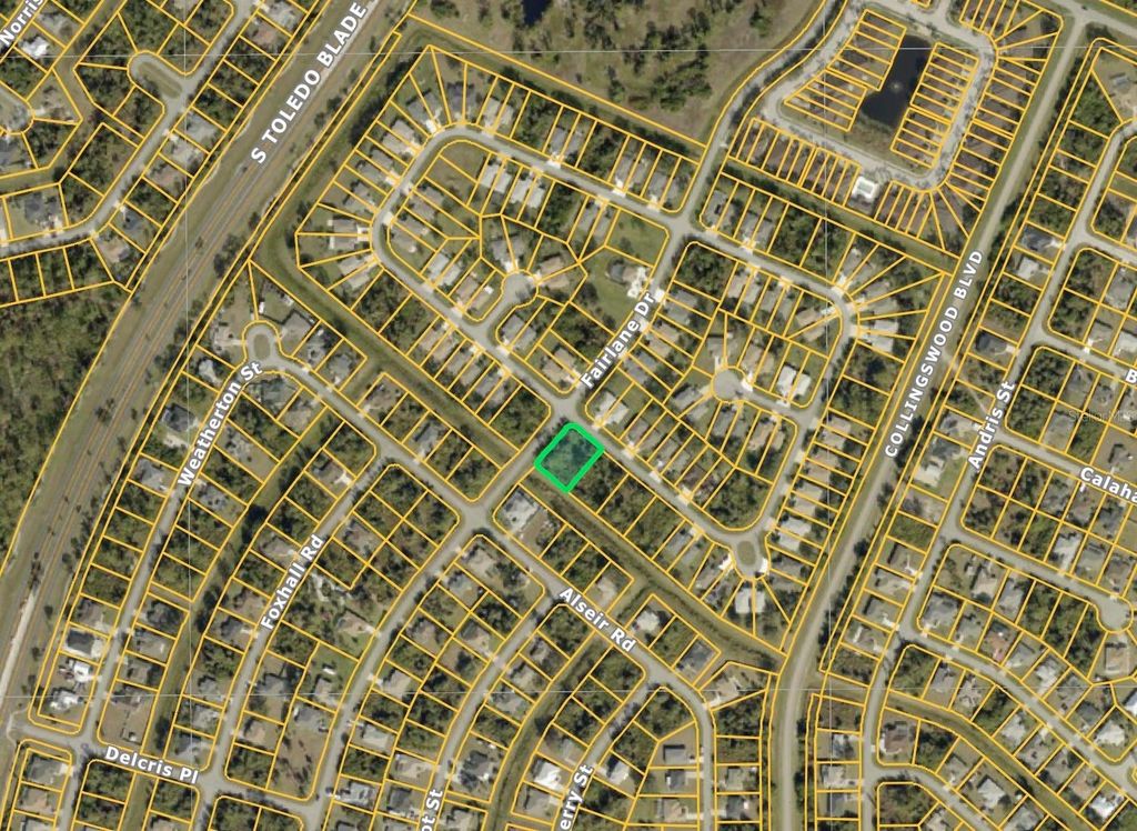 Photo of Hedgewood Circle, North Port, FL 34288 (MLS # A4685109)