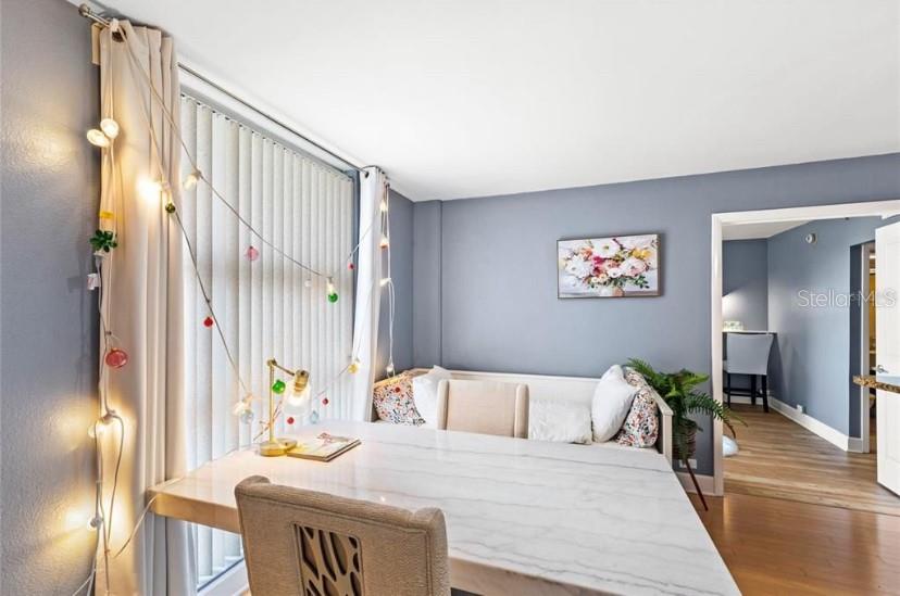 METROPOLITAN/LK EOLA - Residential