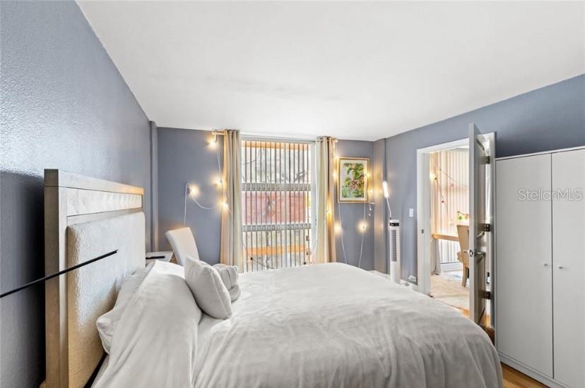 METROPOLITAN/LK EOLA - Residential