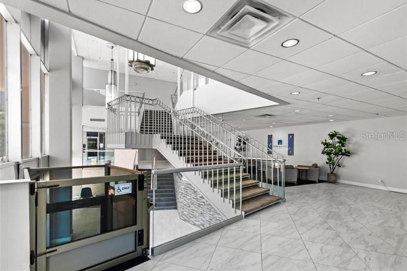 METROPOLITAN/LK EOLA - Residential