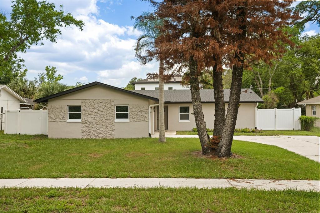 Photo of 5210 Ohio Street, Winter Park, FL 32792 (MLS # O6408143)