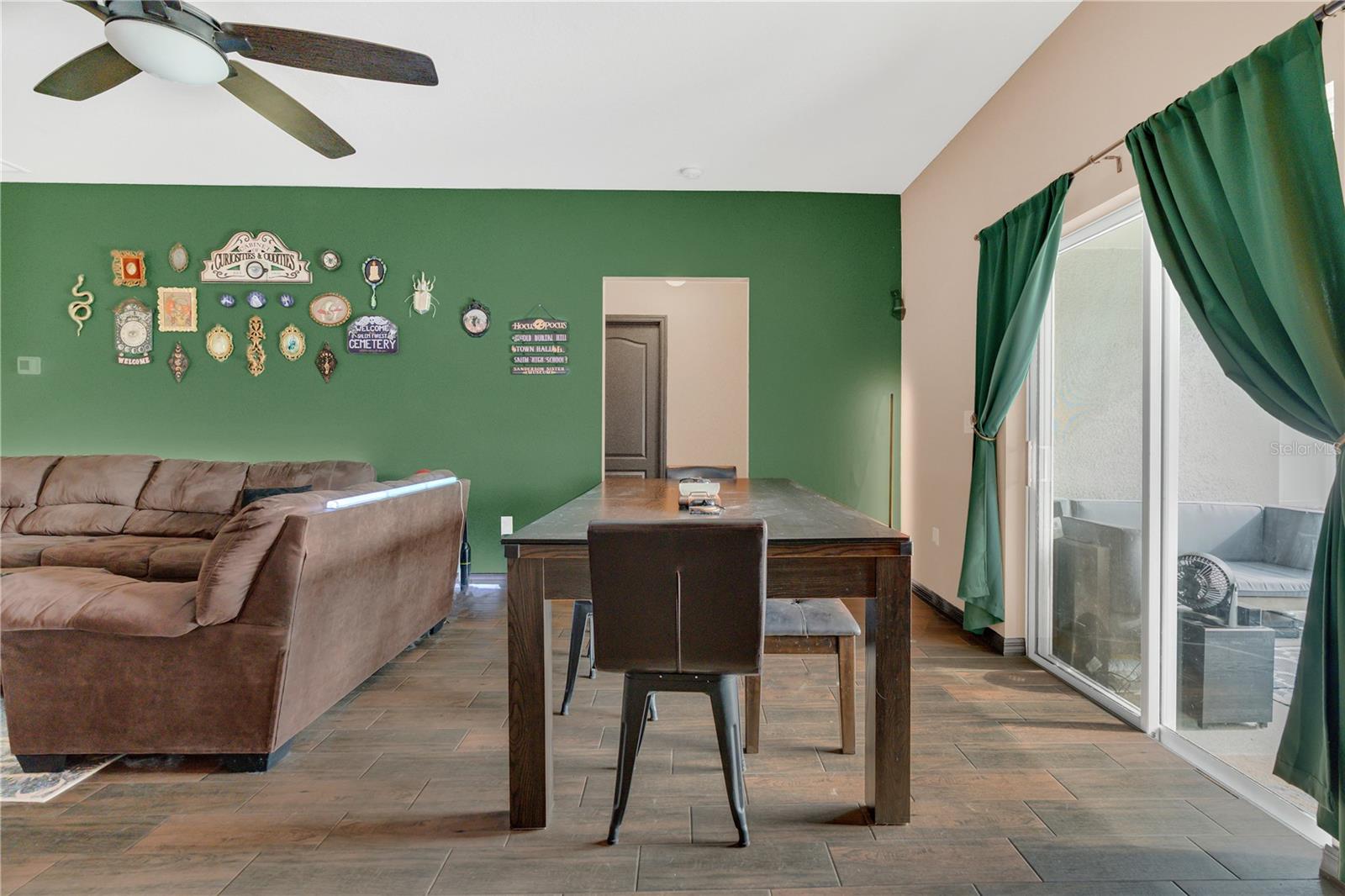 THOMPSON PRESERVE - Residential