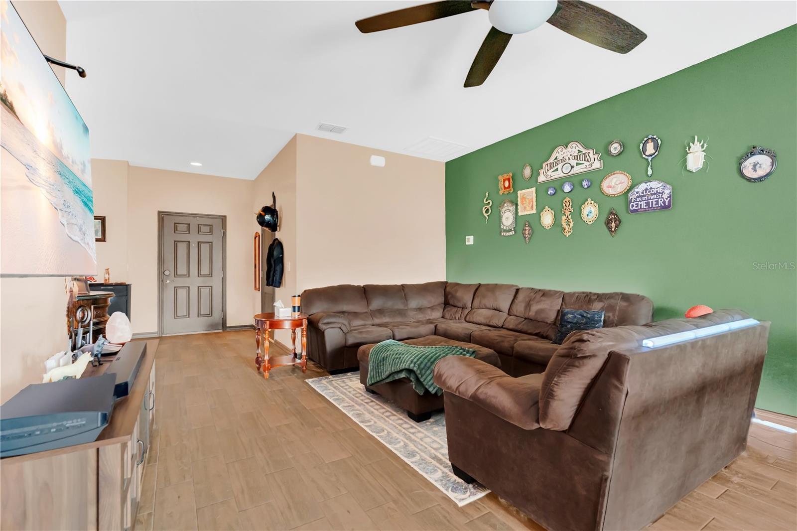 THOMPSON PRESERVE - Residential