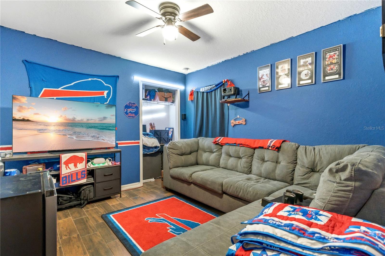 THOMPSON PRESERVE - Residential