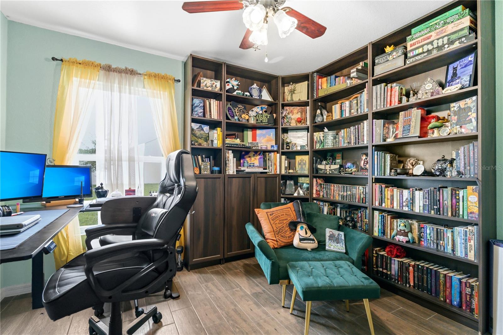 THOMPSON PRESERVE - Residential