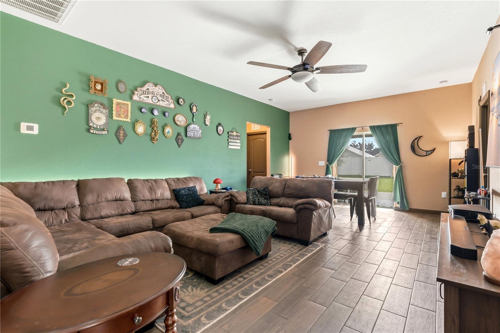 THOMPSON PRESERVE - Residential