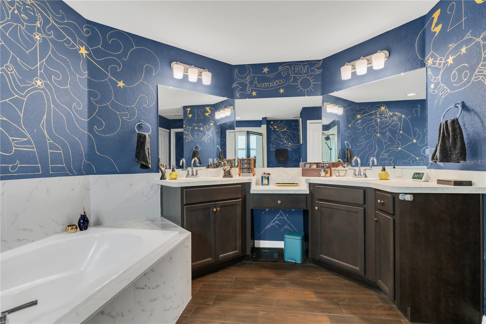 THOMPSON PRESERVE - Residential