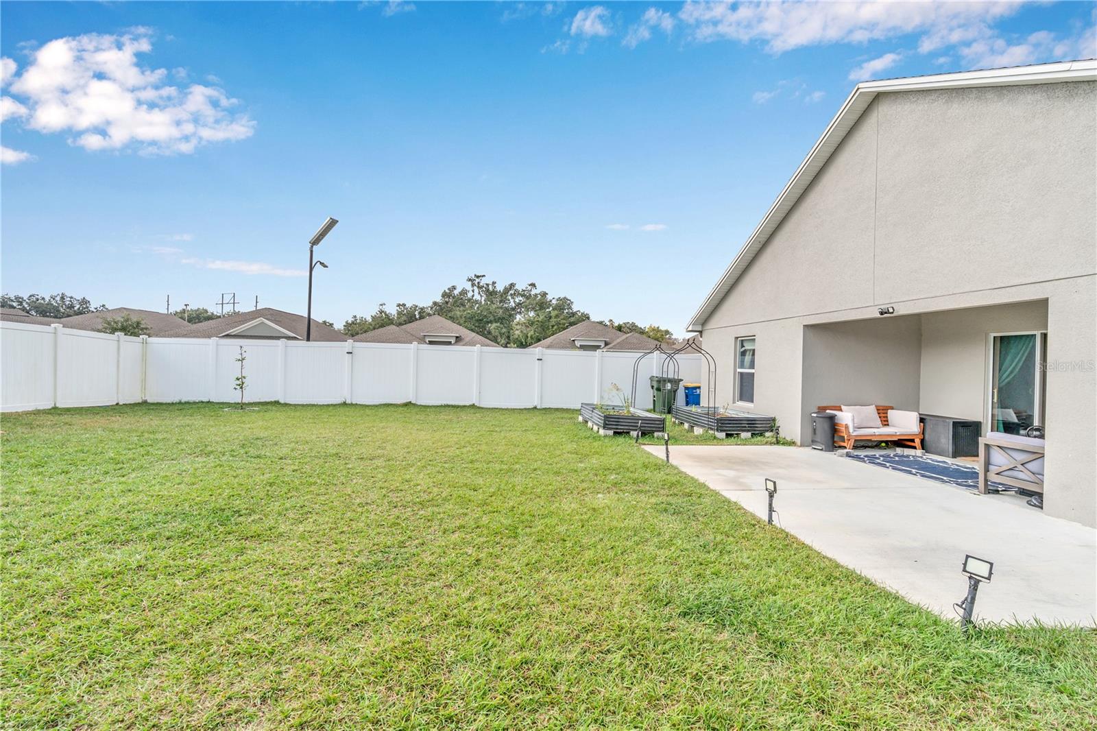 THOMPSON PRESERVE - Residential