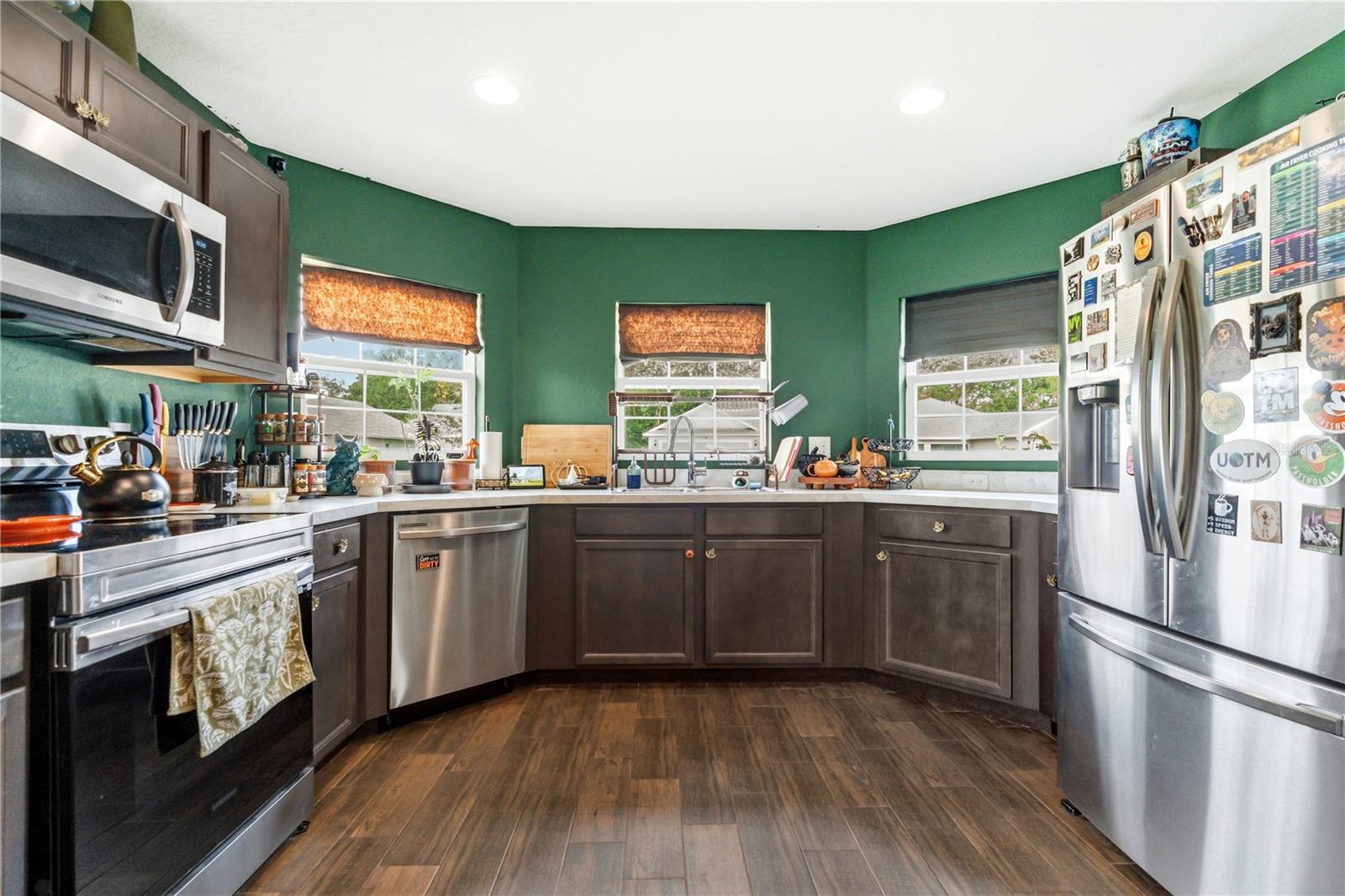 THOMPSON PRESERVE - Residential