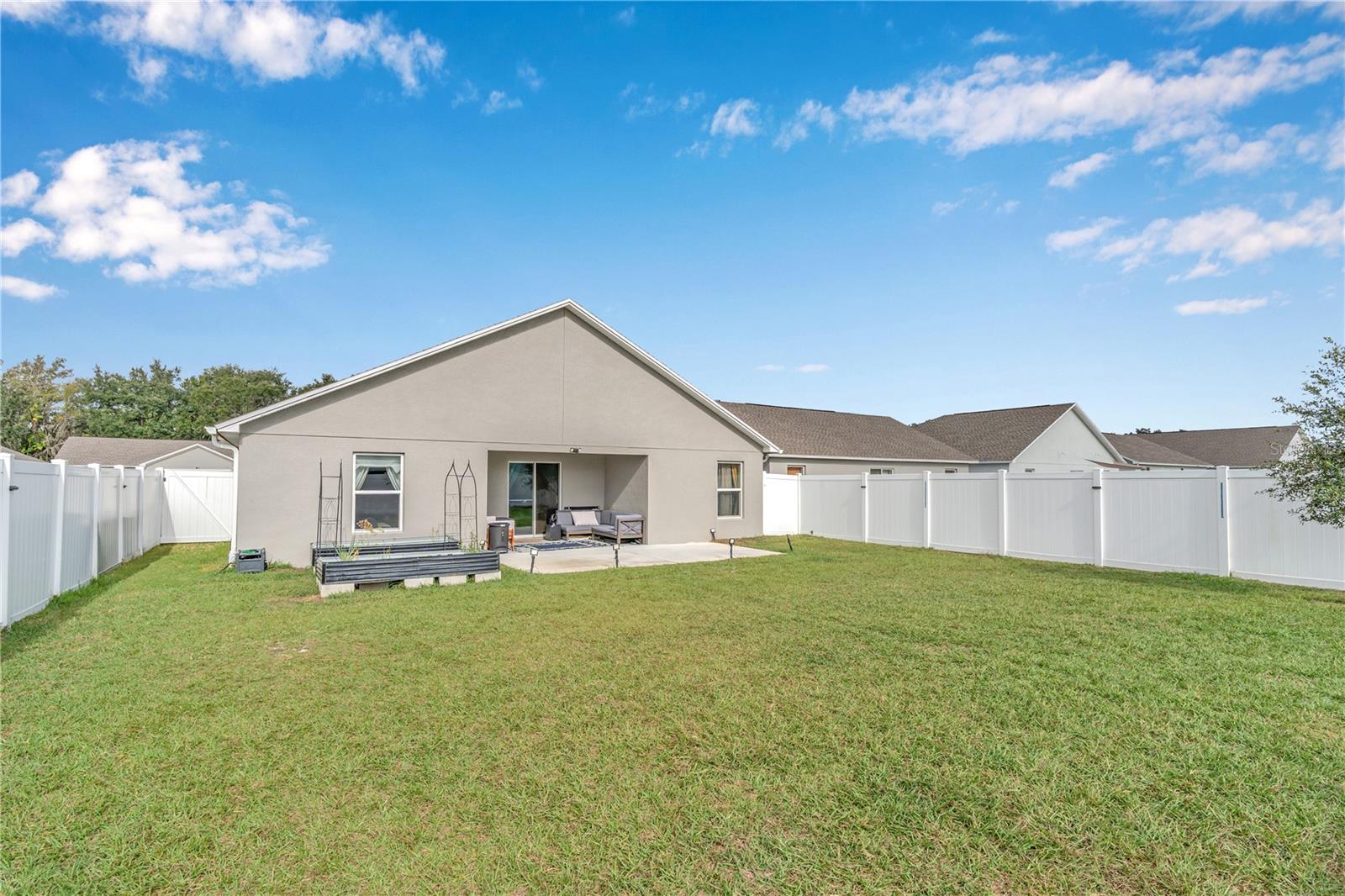 THOMPSON PRESERVE - Residential