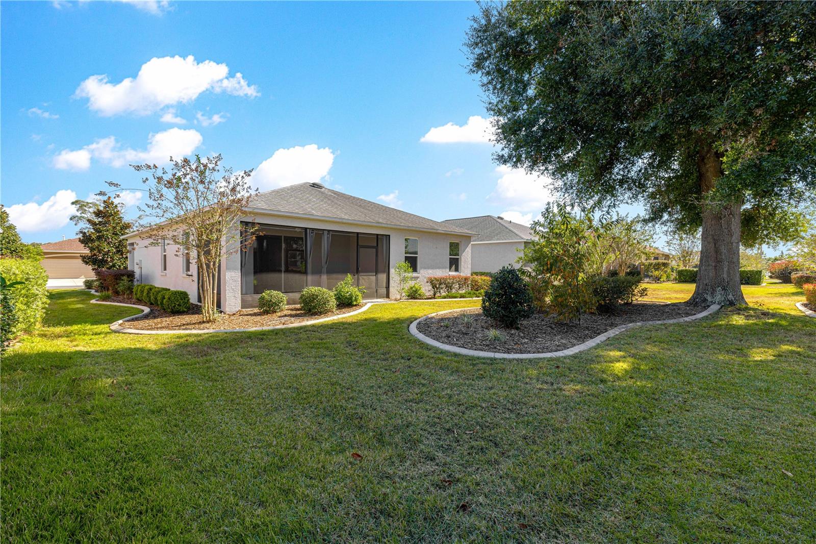 INDIGO EAST - Residential