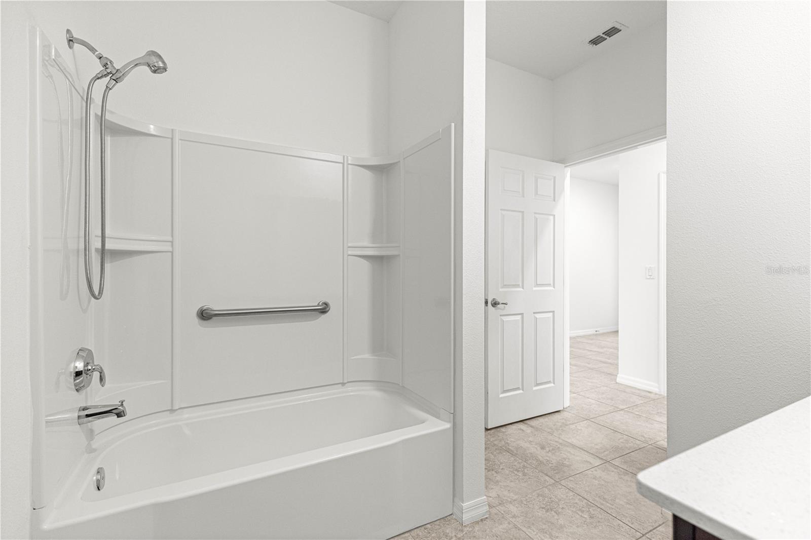 INDIGO EAST - Residential