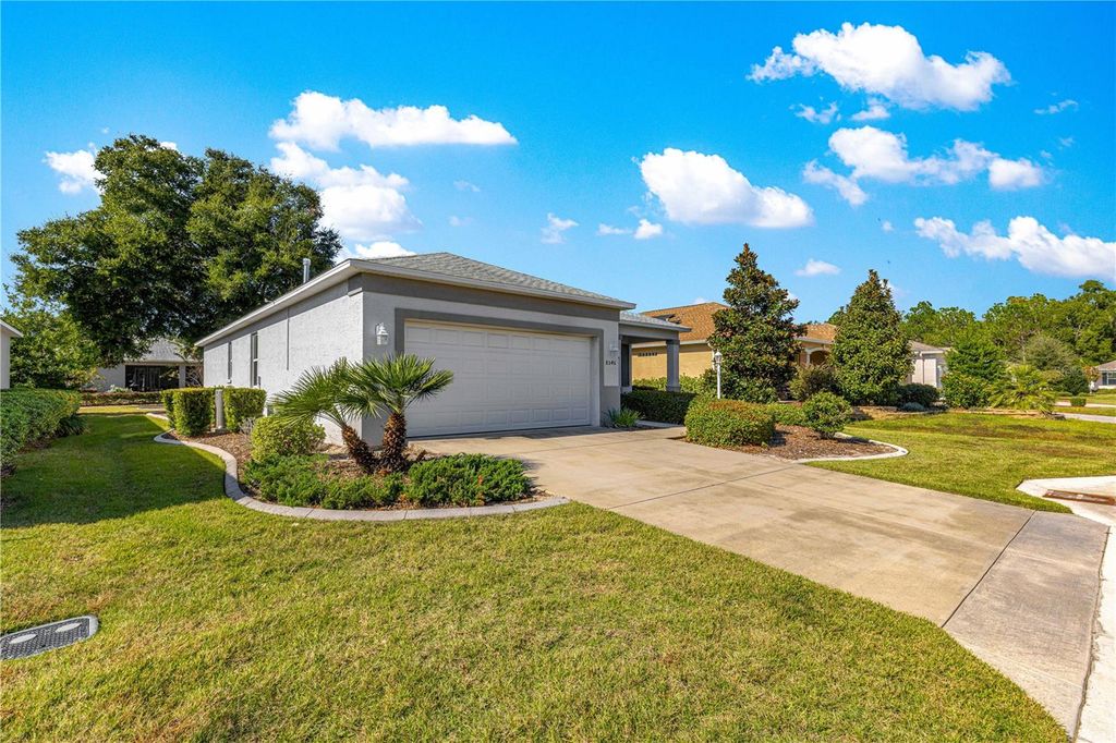 Photo of 8546 SW 79th Avenue, Ocala, FL 34476 (MLS # OM713607)