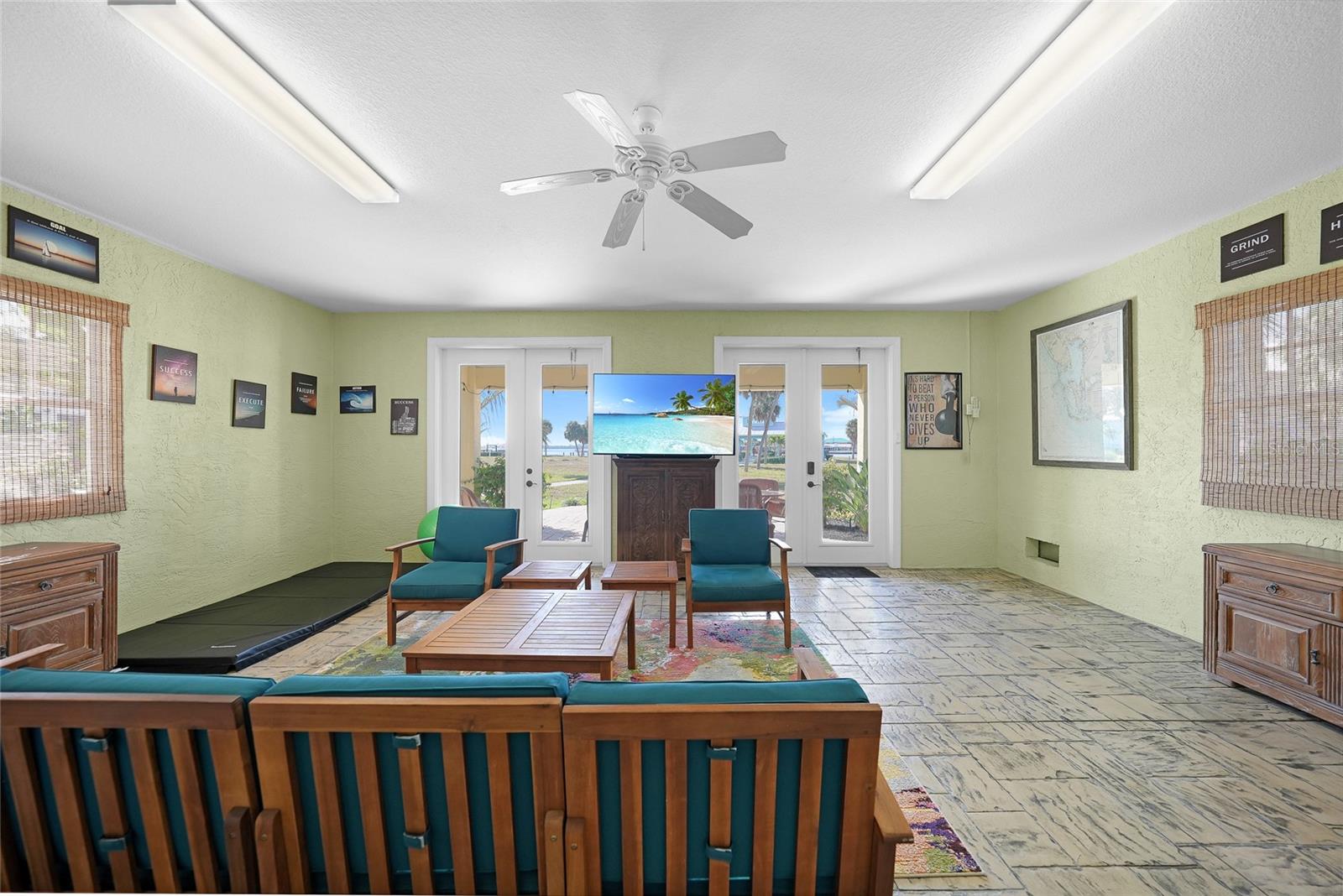 MARINERS LNDG A - Residential