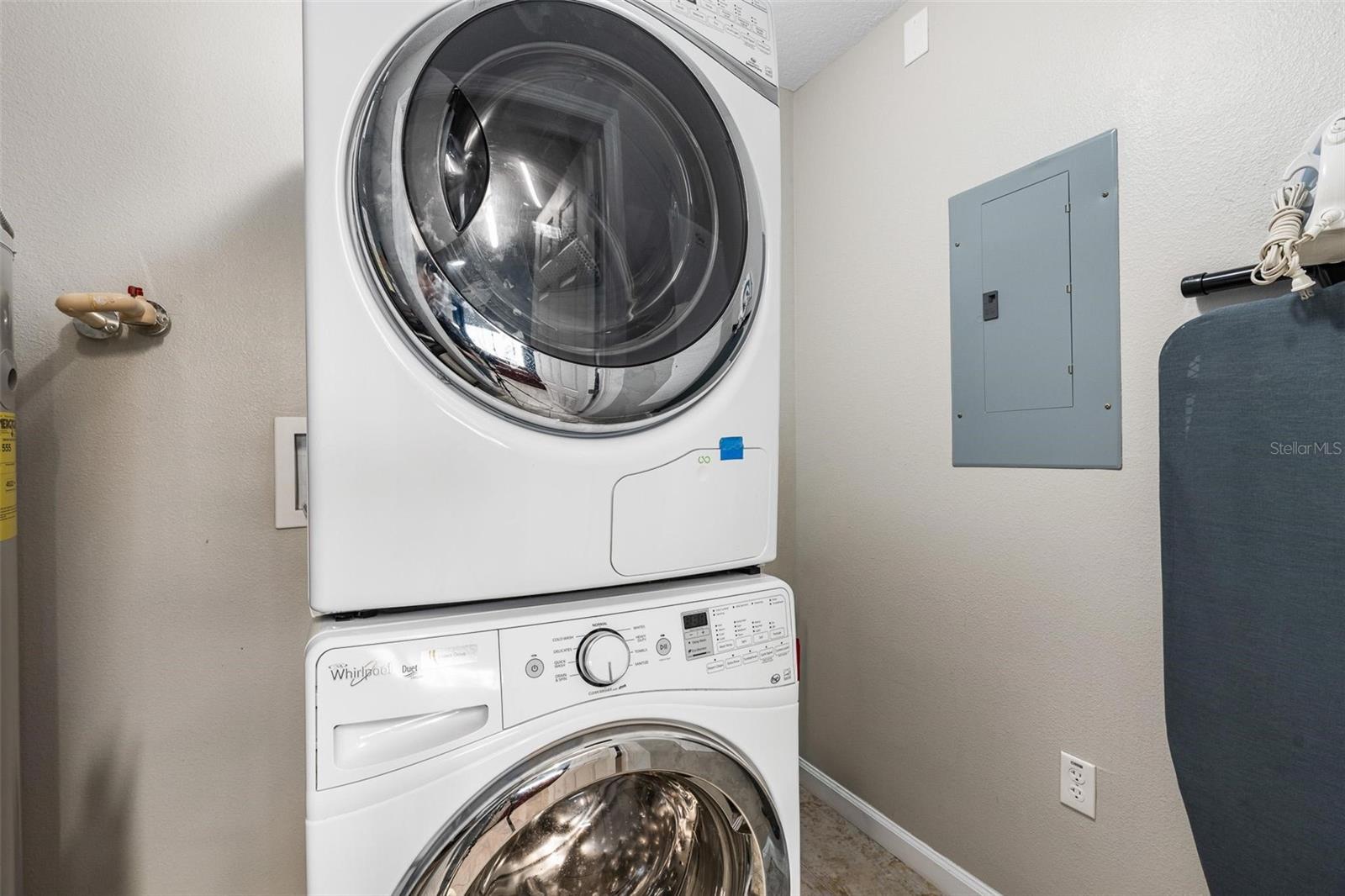 GROVE RESORT AND WATERPARK - Residential