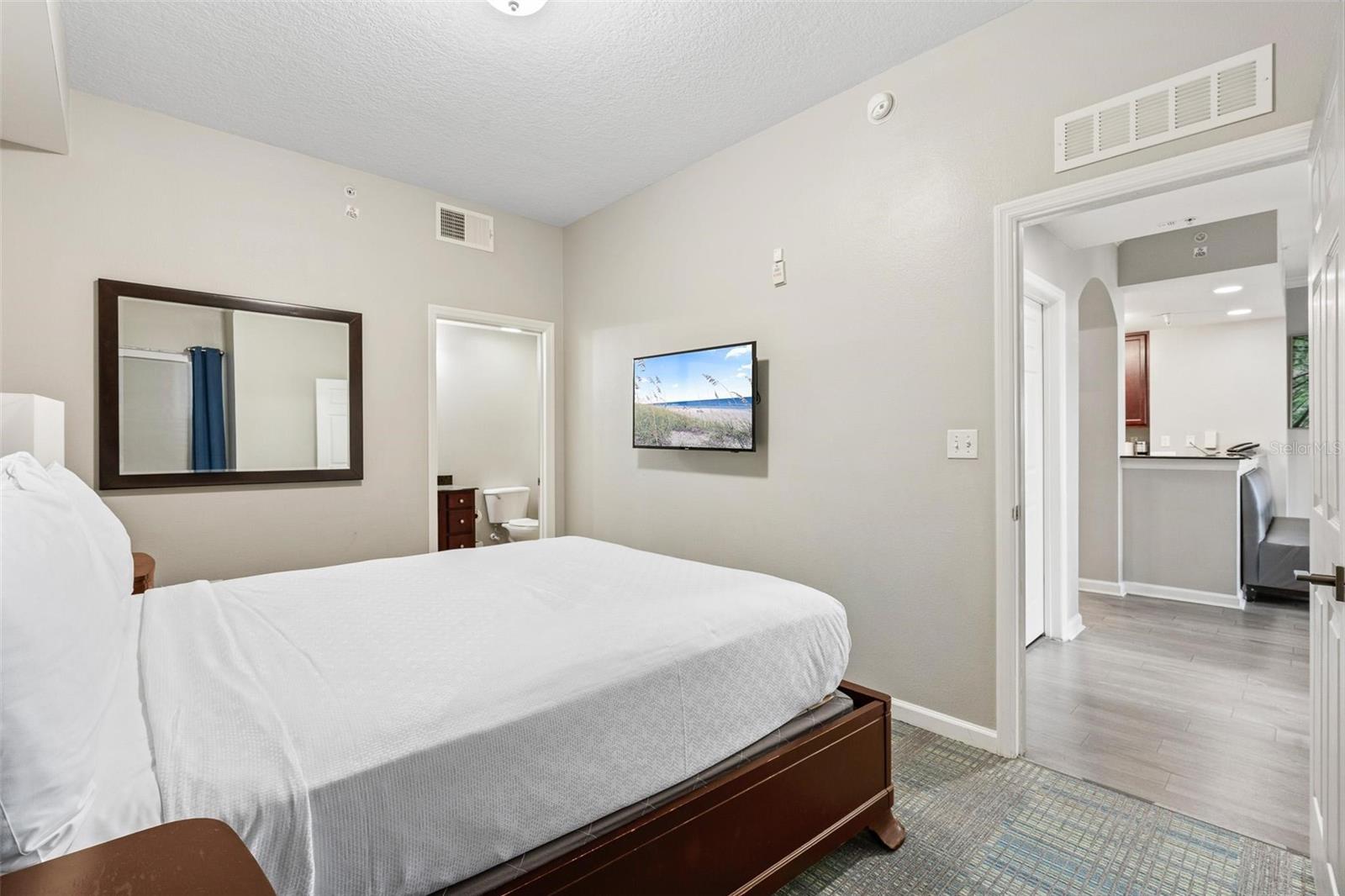 GROVE RESORT AND WATERPARK - Residential