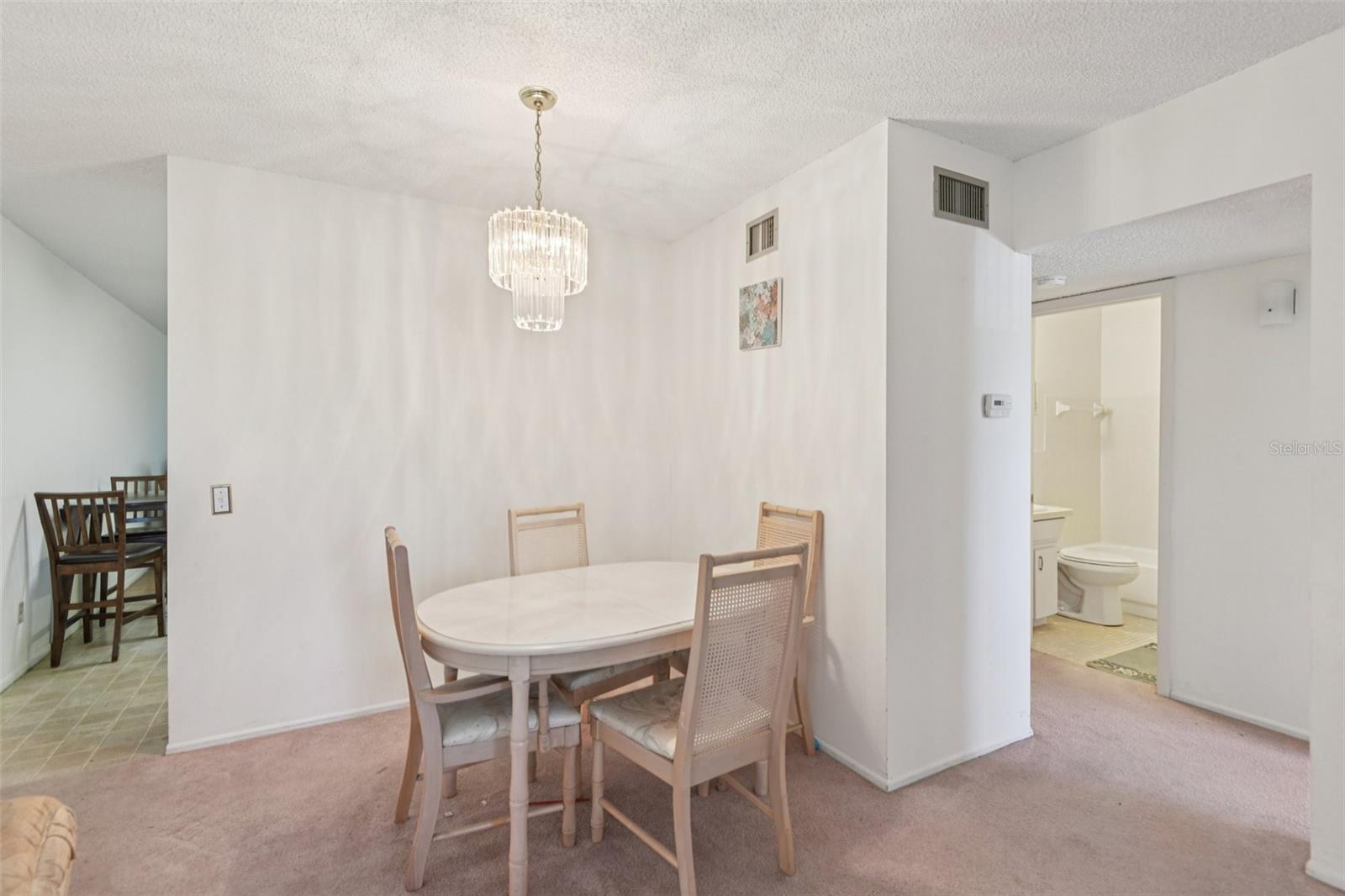 ON TOP OF THE WORLD - Residential