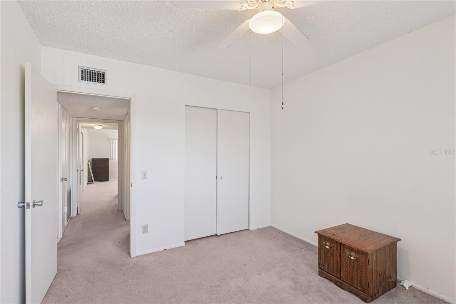 ON TOP OF THE WORLD - Residential