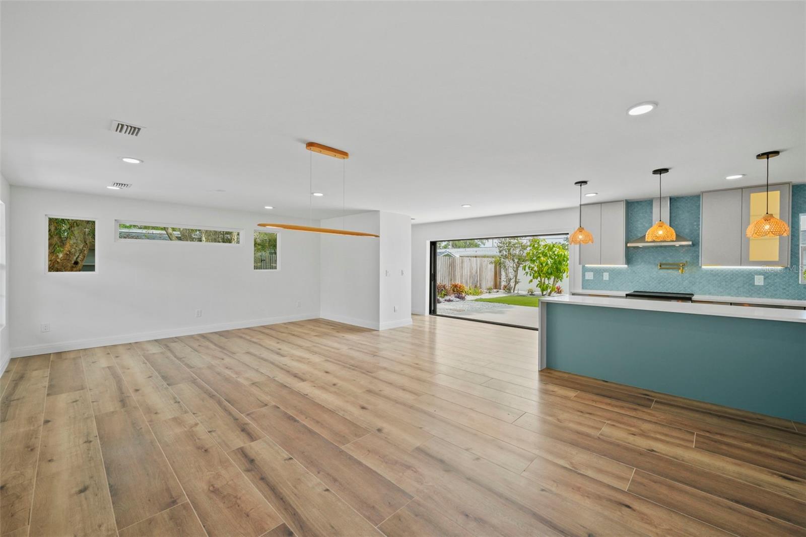 4704 W FAIRVIEW HEIGHTS
