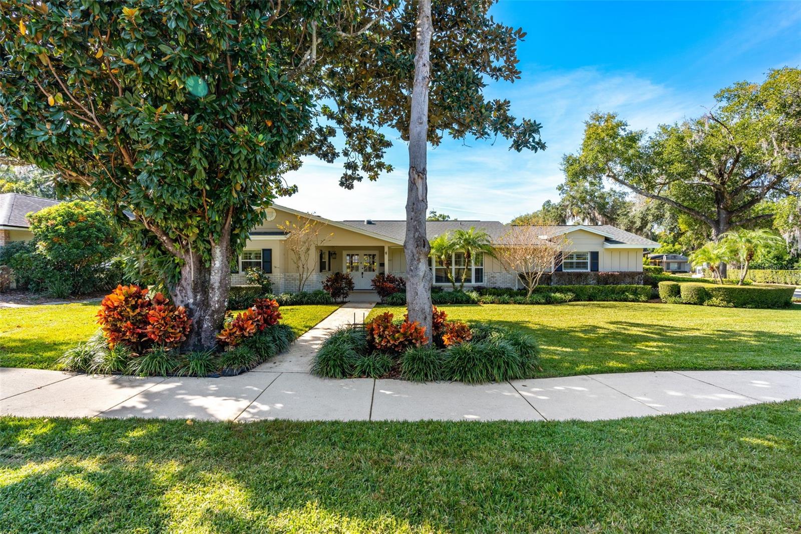 1421 SUNNYSIDE DRIVE