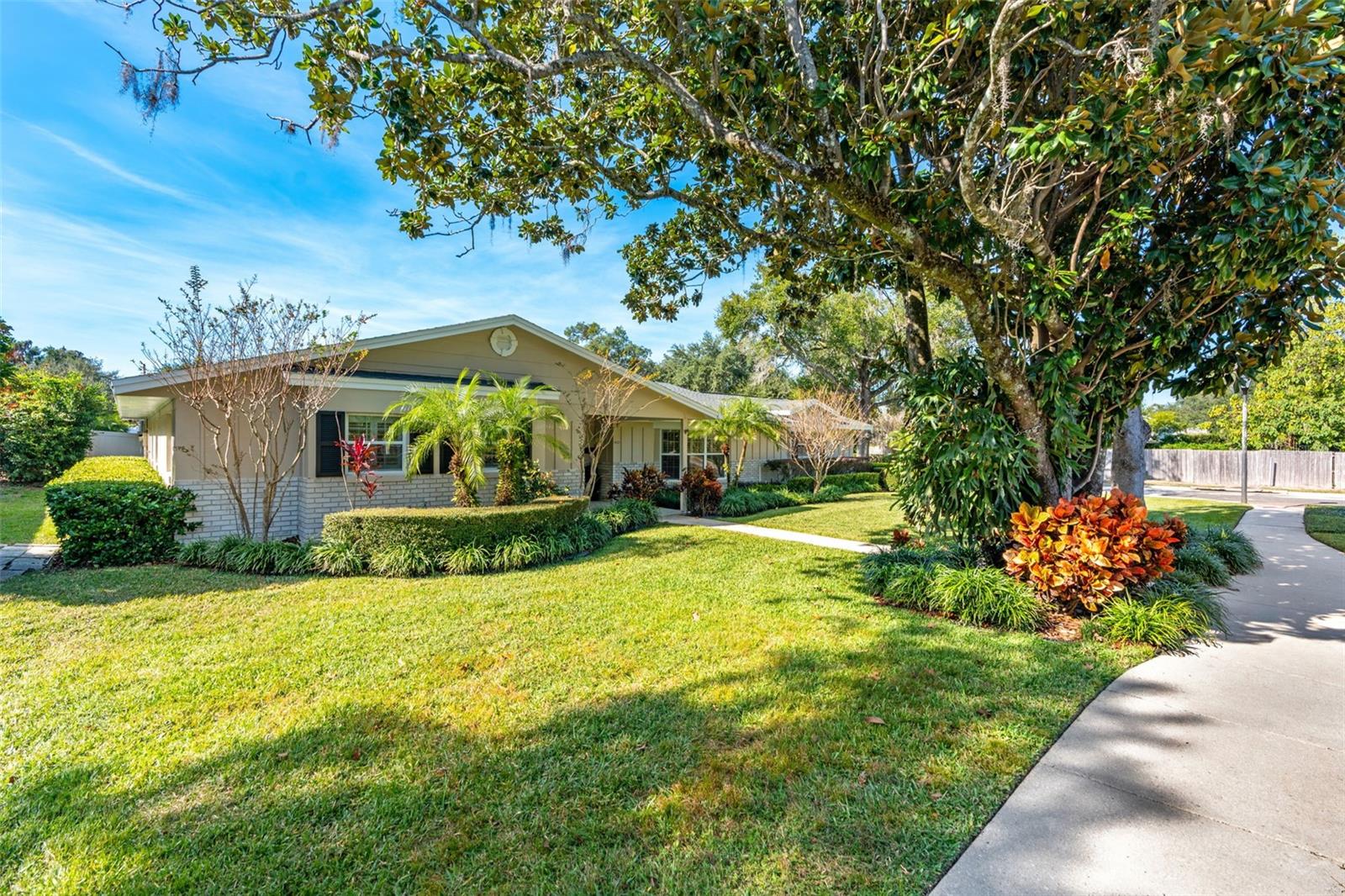 1421 SUNNYSIDE DRIVE