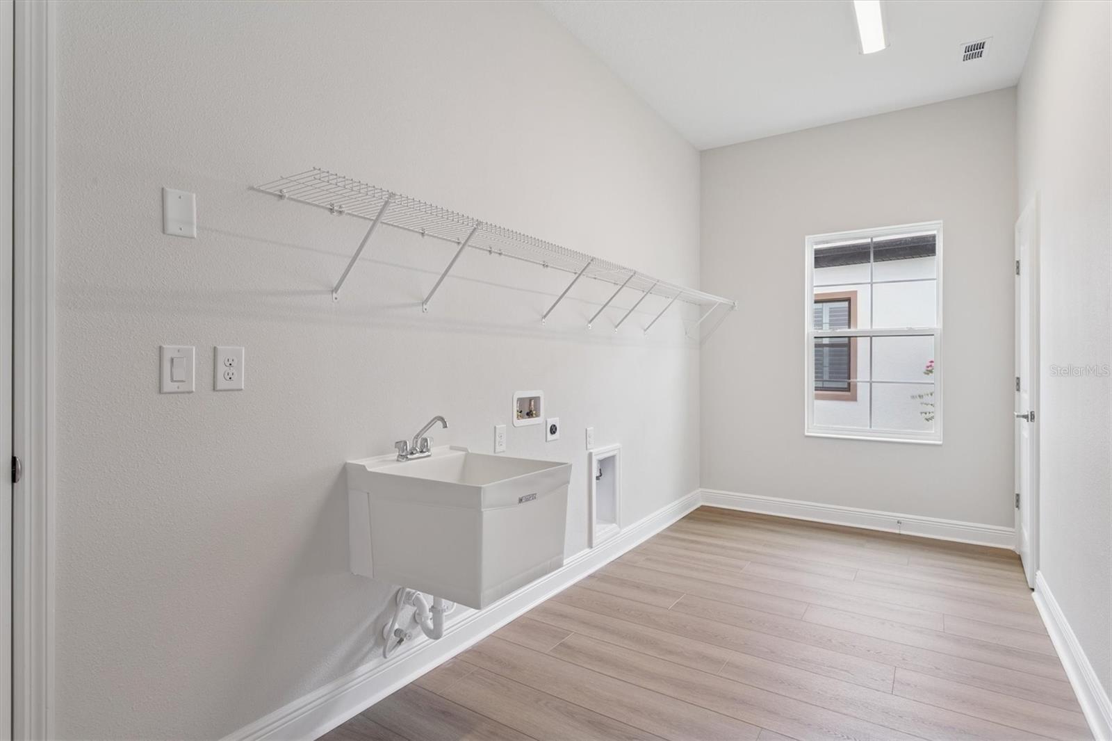 TWO RIVERS - Residential