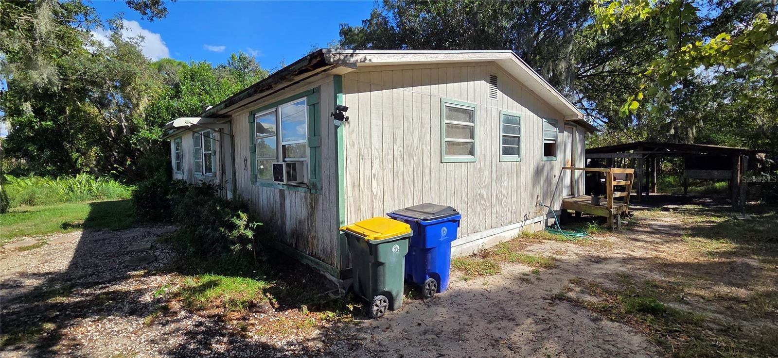 1441 CROSSVIEW STREET