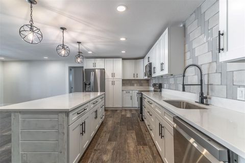 Tiny photo for 16880 SE 63rd Lane, Ocklawaha, FL 32179 (MLS # O6404210)