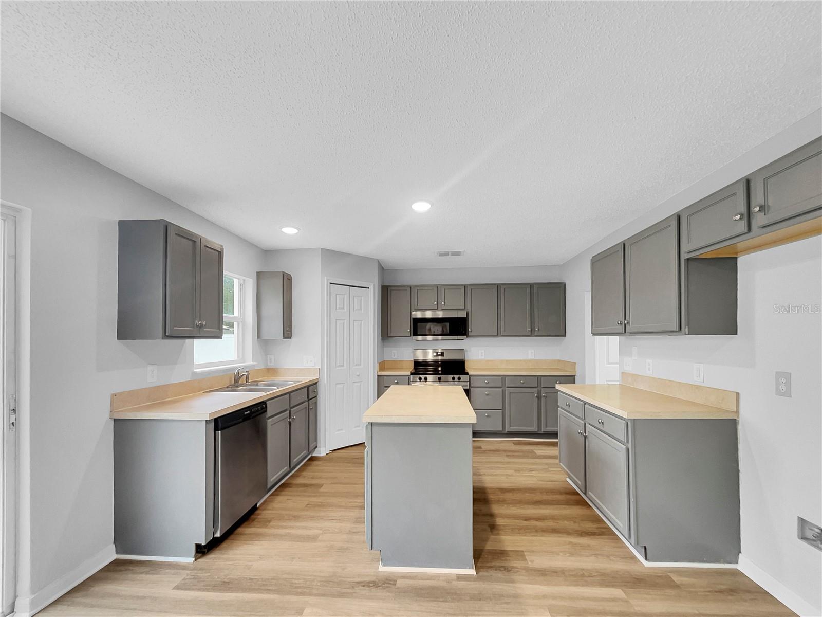 11 PONCE DELEON DRIVE