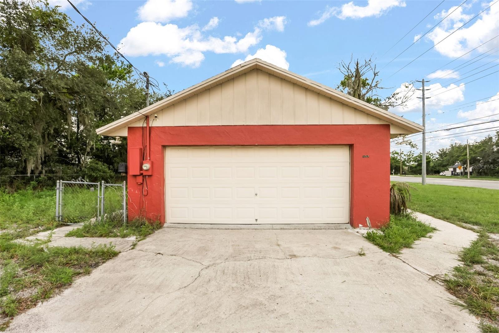 11253 S APOPKA VINELAND ROAD