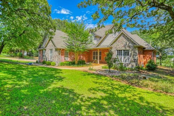 Photo 1 of 36 — 1054 Liveoak Lane, Blanchard, OK 73010