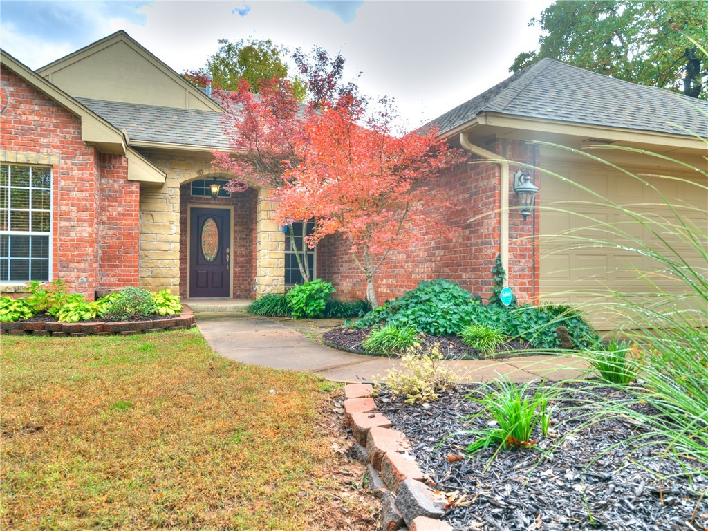 Photo 1 of 35 — 4432 Willowbrook Lane, Edmond, OK 73034