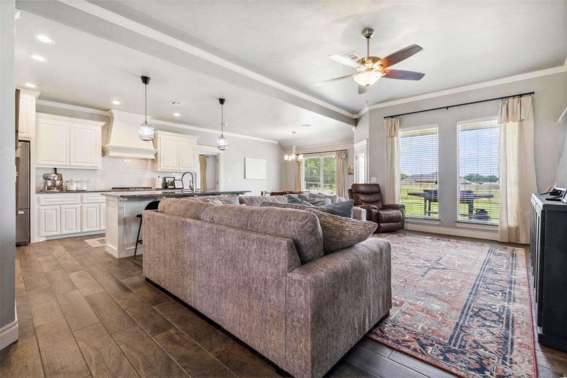 Shawnee, Oklahoma 74804, United States, 4 Bedrooms Bedrooms, ,2 BathroomsBathrooms,Residential,Active,156470