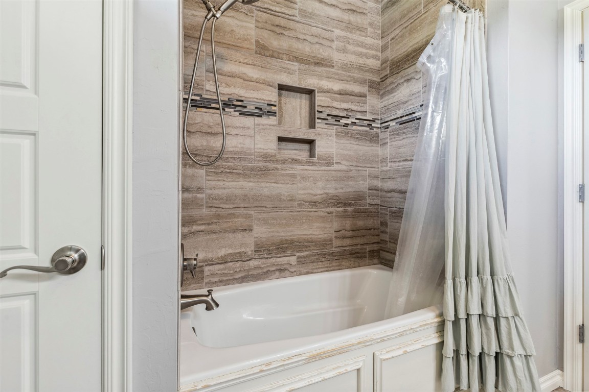 Shawnee, Oklahoma 74804, United States, 4 Bedrooms Bedrooms, ,2 BathroomsBathrooms,Residential,Active,156470