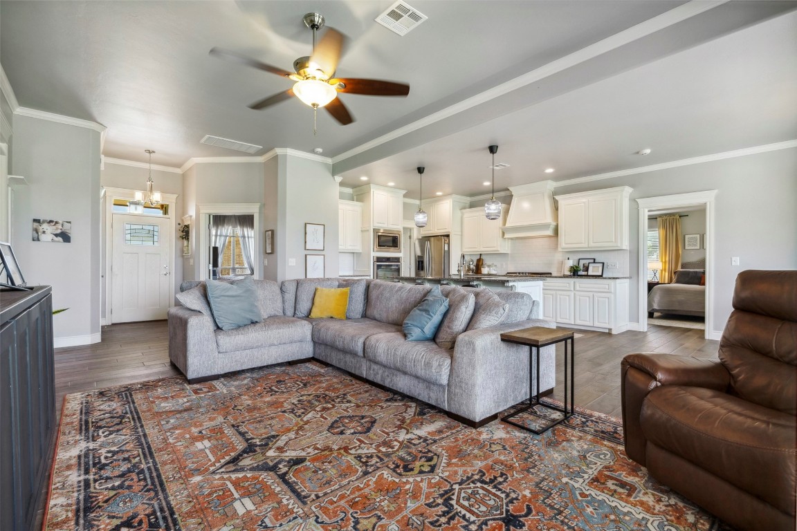 Shawnee, Oklahoma 74804, United States, 4 Bedrooms Bedrooms, ,2 BathroomsBathrooms,Residential,Active,156470