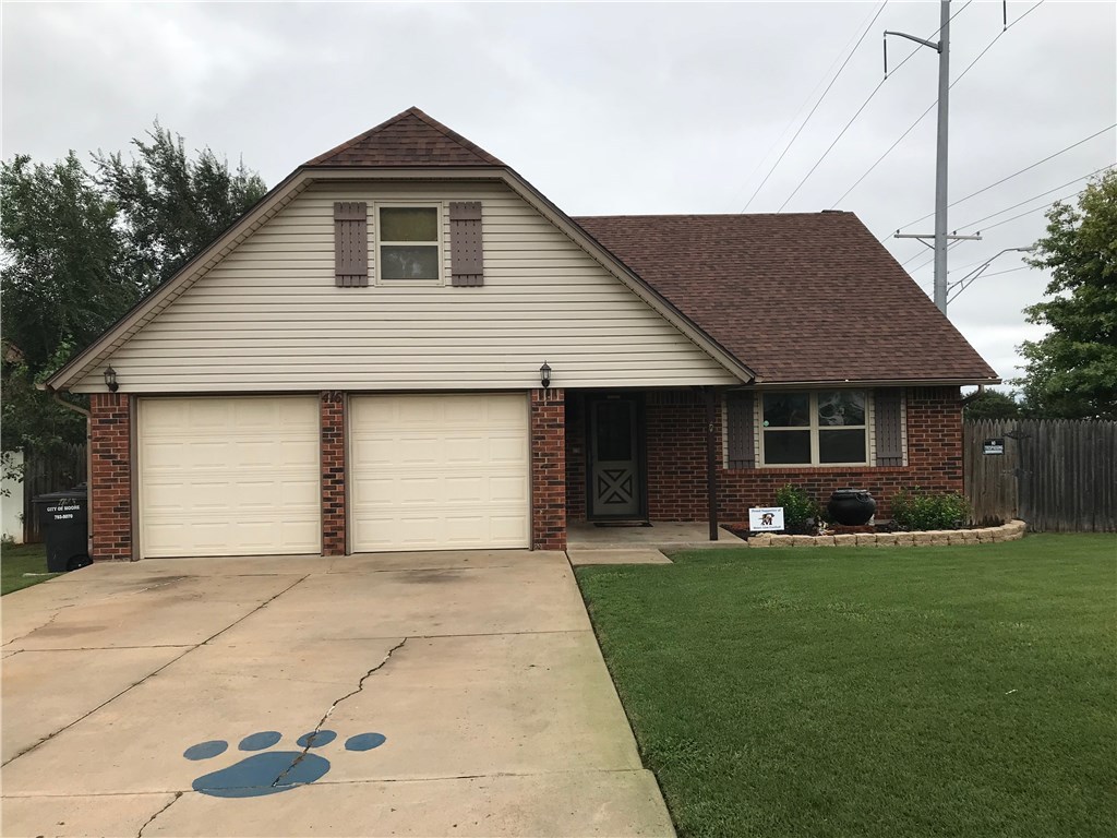 Photo 1 of 18 — 416 S English Street, Moore, OK 73160