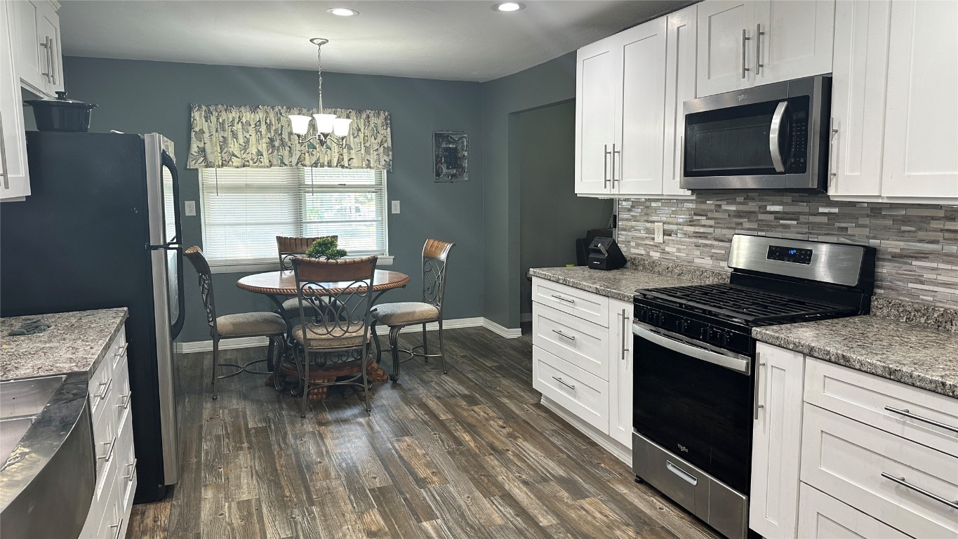 Shawnee, Oklahoma 74801, United States, 2 Bedrooms Bedrooms, ,2 BathroomsBathrooms,Residential,Active,49942