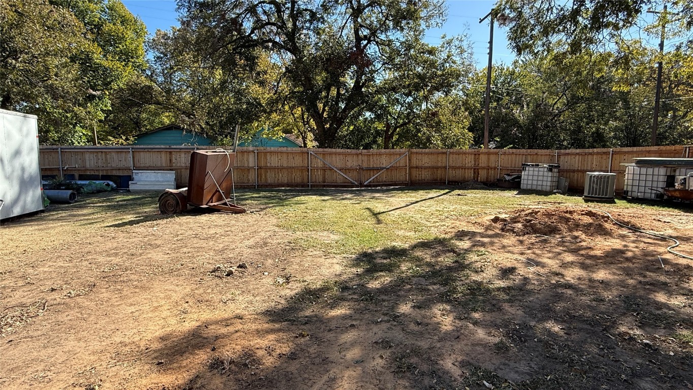 Shawnee, Oklahoma 74801, United States, 2 Bedrooms Bedrooms, ,2 BathroomsBathrooms,Residential,Active,49942