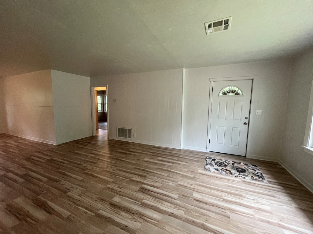 Shawnee, Oklahoma 74801, United States, 3 Bedrooms Bedrooms, ,2 BathroomsBathrooms,Residential,Active,164933