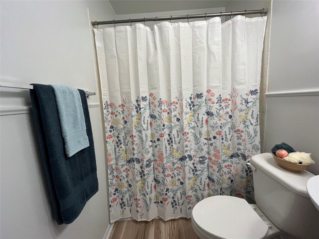 Shawnee, Oklahoma 74801, United States, 3 Bedrooms Bedrooms, ,2 BathroomsBathrooms,Residential,Active,164933