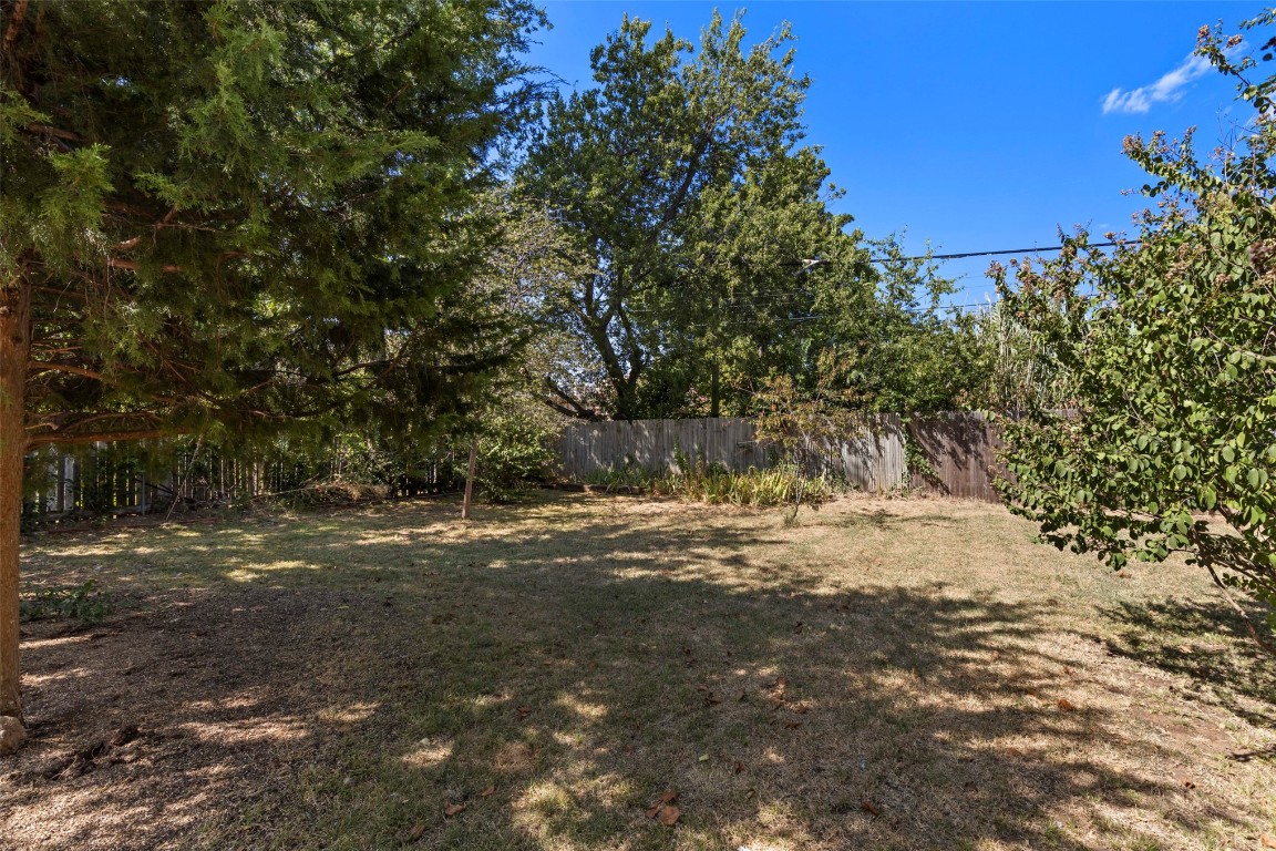 Oklahoma City, Oklahoma 73118, United States, 2 Bedrooms Bedrooms, ,1 BathroomBathrooms,Residential,Pending,42831