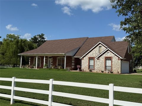 Photo of 13477 State HWY 74B, Blanchard, OK 73010 (MLS # 1176723)