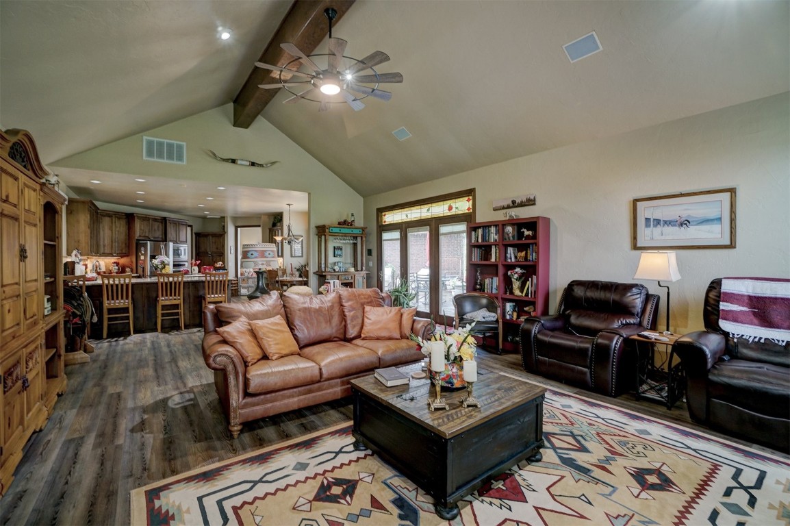 Shawnee, Oklahoma 74801, United States, 4 Bedrooms Bedrooms, ,3 BathroomsBathrooms,Residential,Pending,5070